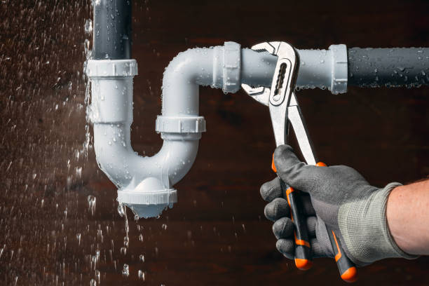 Professional Leak Detection technician working in New Haven, CT